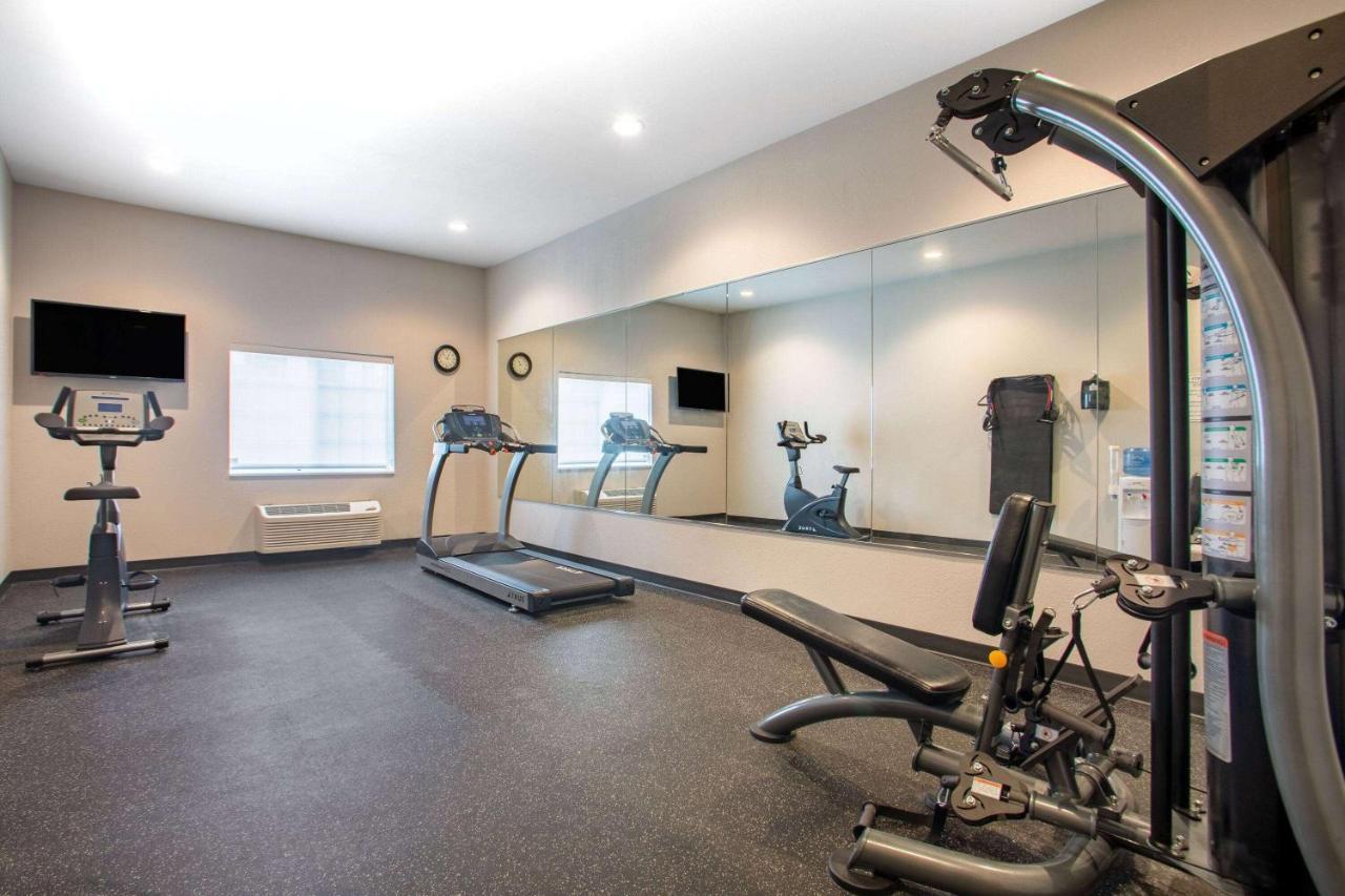 Microtel Inn & Suites By Wyndham Liberty Ne Kansas City Area 外观 照片